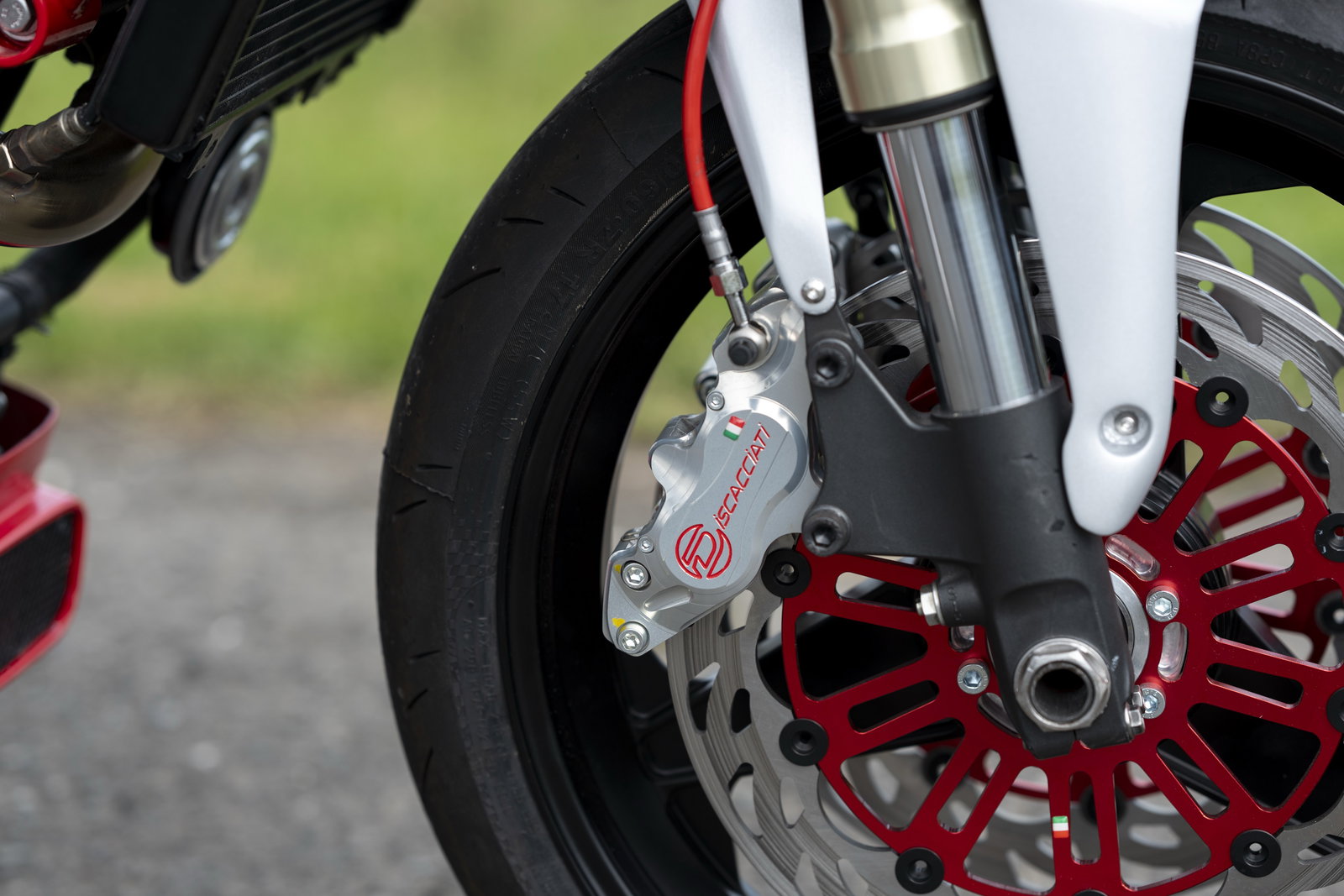 The Royal Enfield Guerrilla "GRR by XTR Pepo"